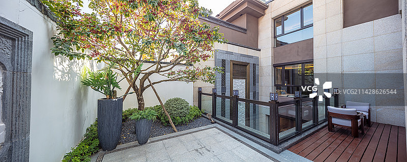 别墅露台花园图片素材