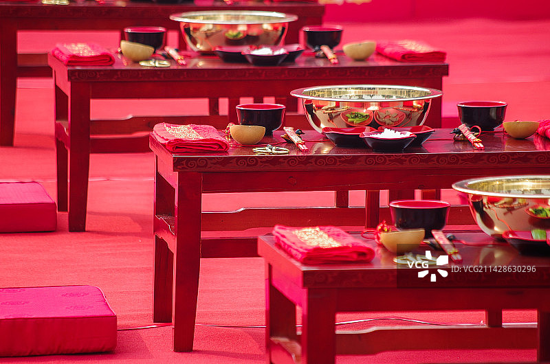 中式汉服婚礼红色特写图片素材