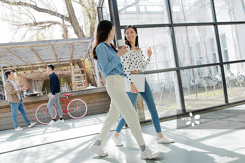 业余时间的公司职员图片素材