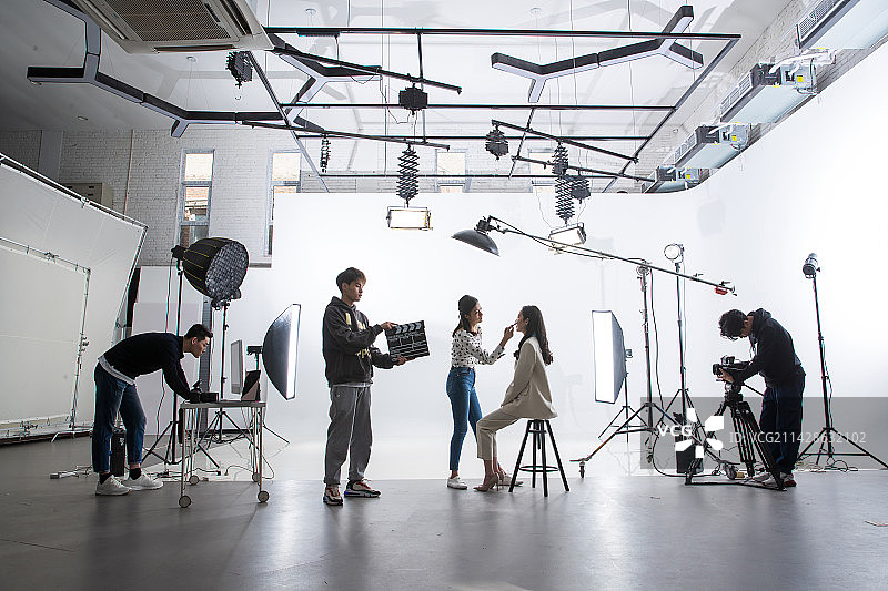 准备中的拍摄现场图片素材