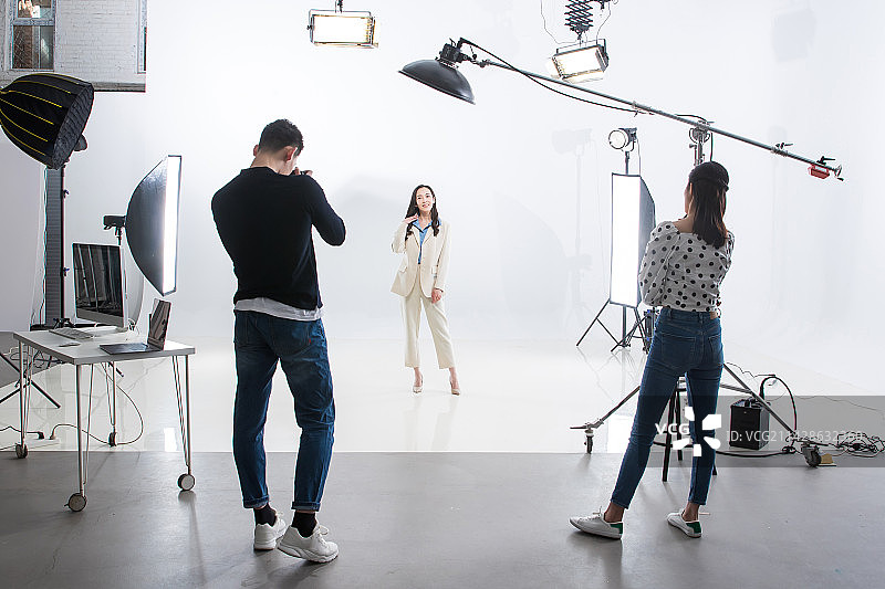 工作中的拍摄现场图片素材