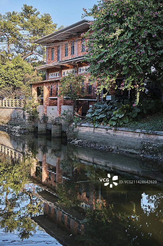广州芳村杏花大街鹤洞公社涌口电排站图片素材