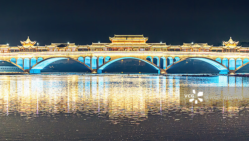 浙江义乌佛堂夜景图片素材