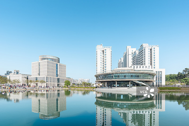 中国广东深圳北理莫斯科大学图片素材