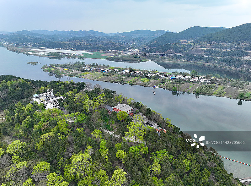 四川省遂宁射洪市陈子昂故里读书台金华山航拍图片素材
