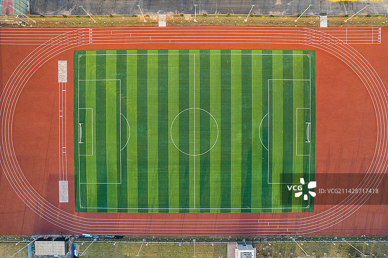 国企的足球跑道操场图片素材