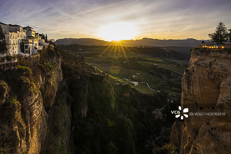 黄昏的龙达，安达卢西亚，西班牙，Ronda，Andalucía，spain图片素材