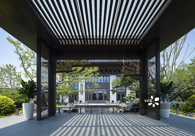 中式现代建筑花园图片素材