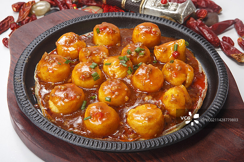 浇汁照烧铁板日本豆腐图片素材