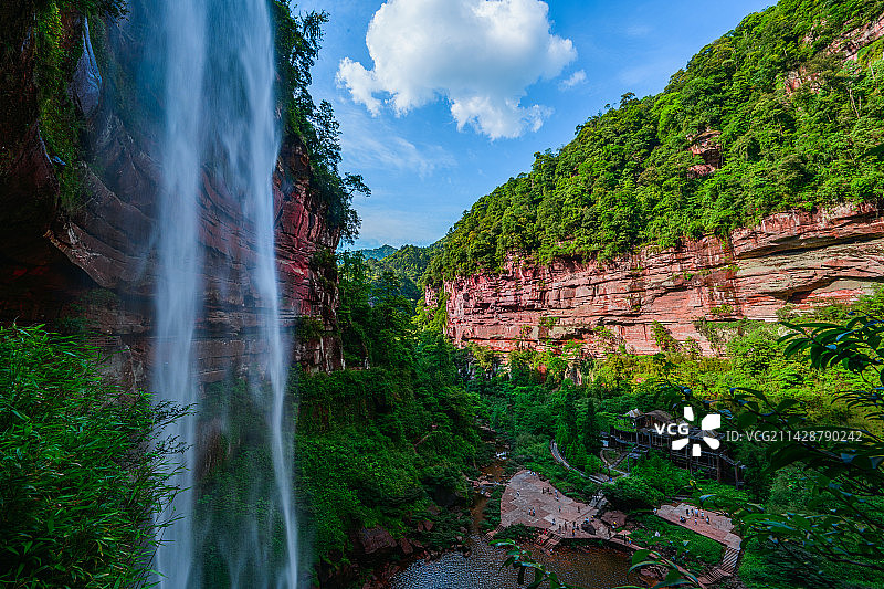 四面山水口寺瀑布图片素材