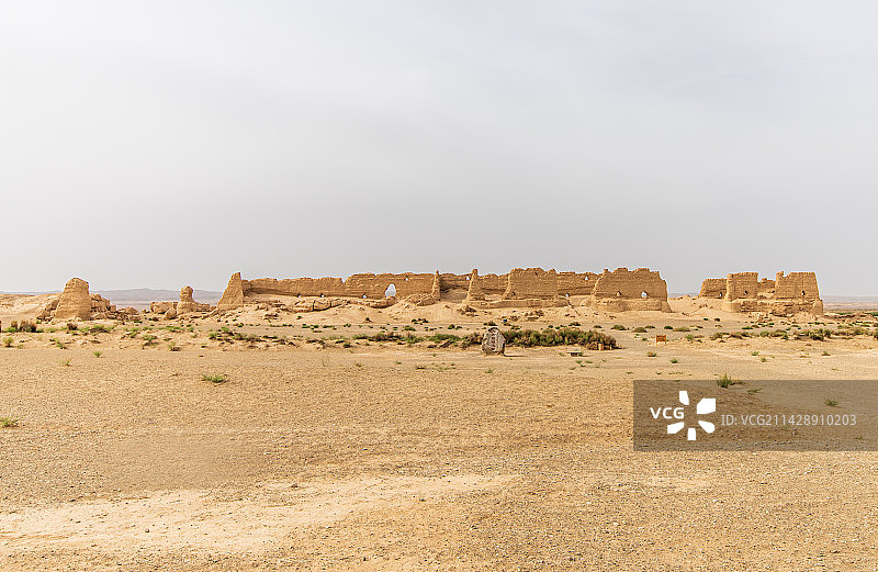 甘肃敦煌玉门关大方盘城遗址丝绸之路世界文化遗产户外风光图片素材