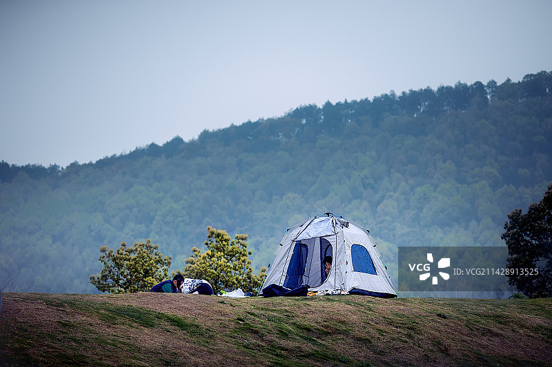 春天的帐篷图片素材