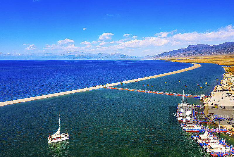 大西洋最后一滴眼泪——赛里木蓝图片素材