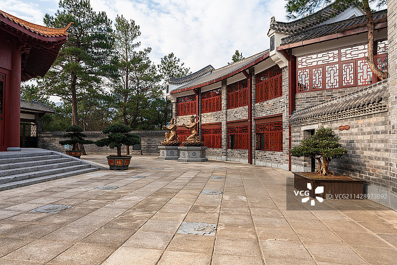 湖南南岳衡山金刚舍利塔院雕塑图片素材
