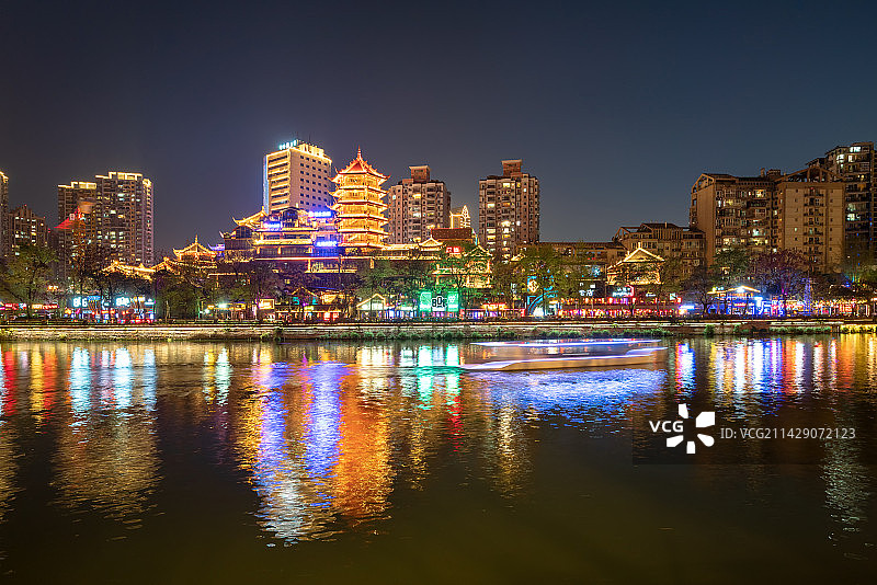 成都九眼桥酒吧一条街安顺廊桥和游船轮船夜景图片素材