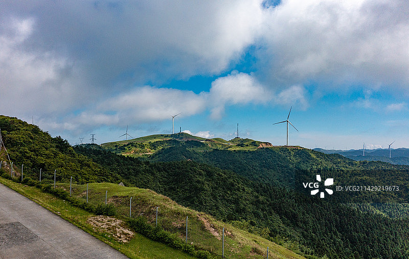 航拍湖南郴州仰天湖大草原图片素材