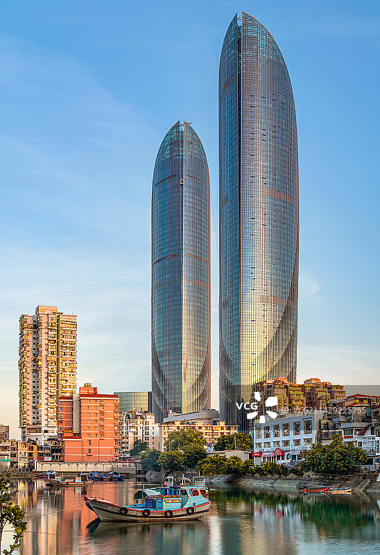 厦门沙坡尾双子大厦旧港图片素材