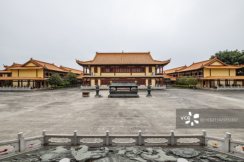 广东韶关南雄大雄禅寺中国传统寺庙建筑图片素材