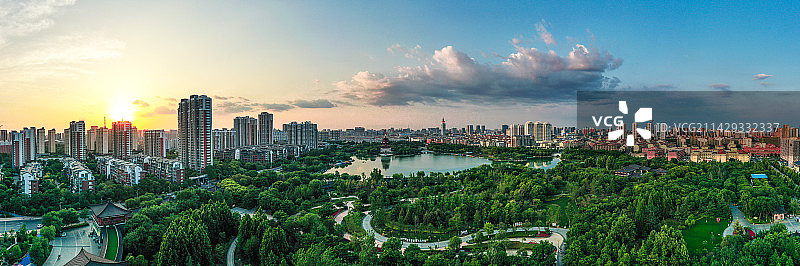 济宁市南池公园 王母阁图片素材