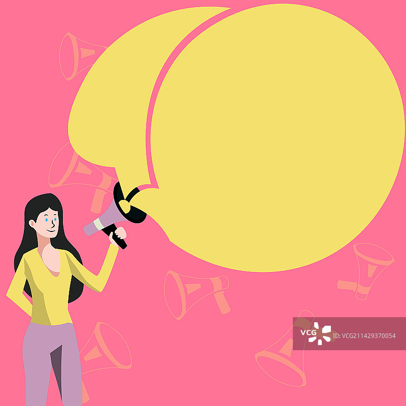 穿制服站立手持扩音器的女人图片素材