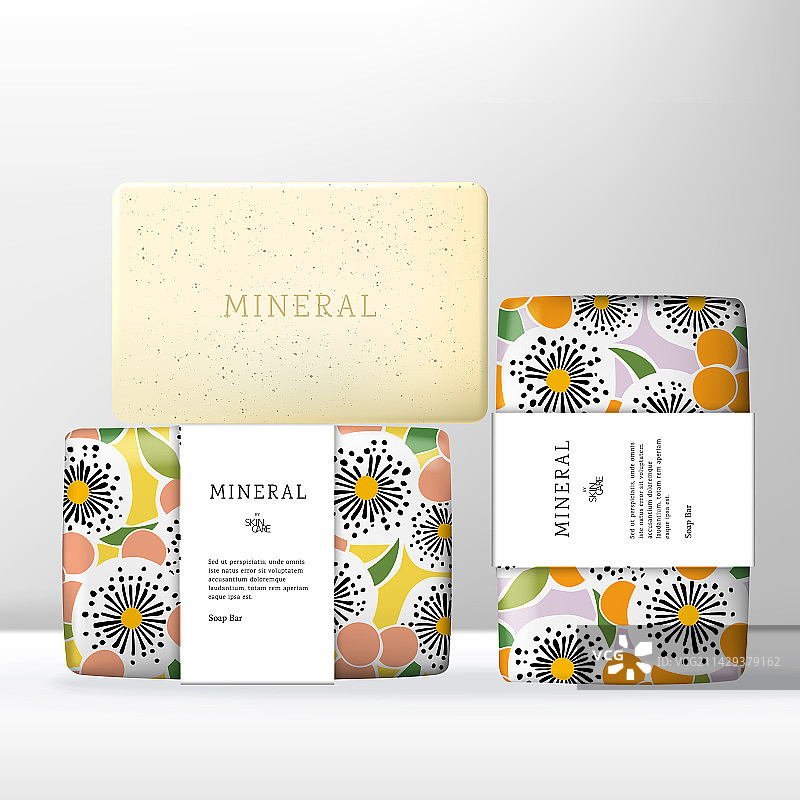 带有花卉图案的美容护肤皂图片素材