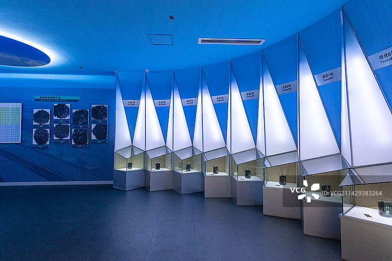 中国山西大同晋华宫国家矿山公园煤炭博物馆“煤的形成”展厅图片素材