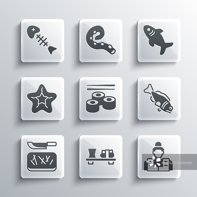 砧板上的寿司拼盘与切割图片素材