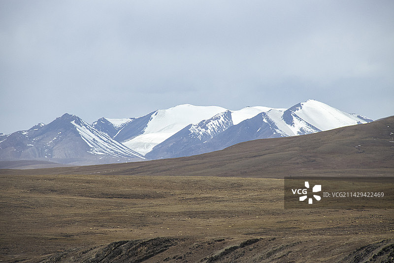 路上雪山冰河图片素材