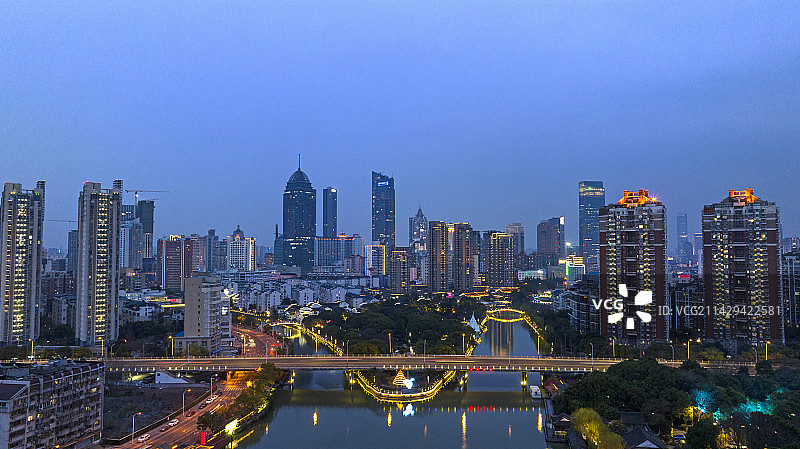 江苏省无锡市夜景图片素材