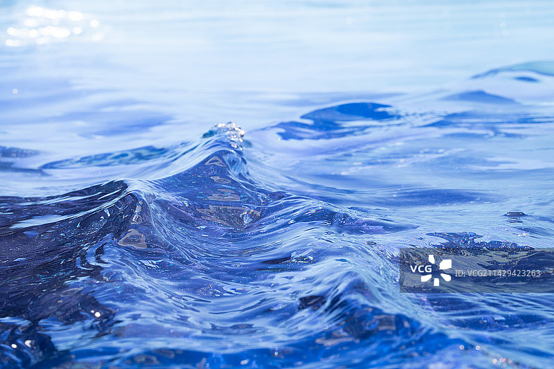 蓝色水面图片素材