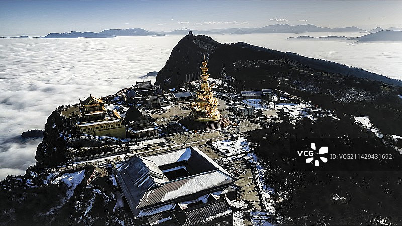 三月的峨眉山金顶云海图片素材