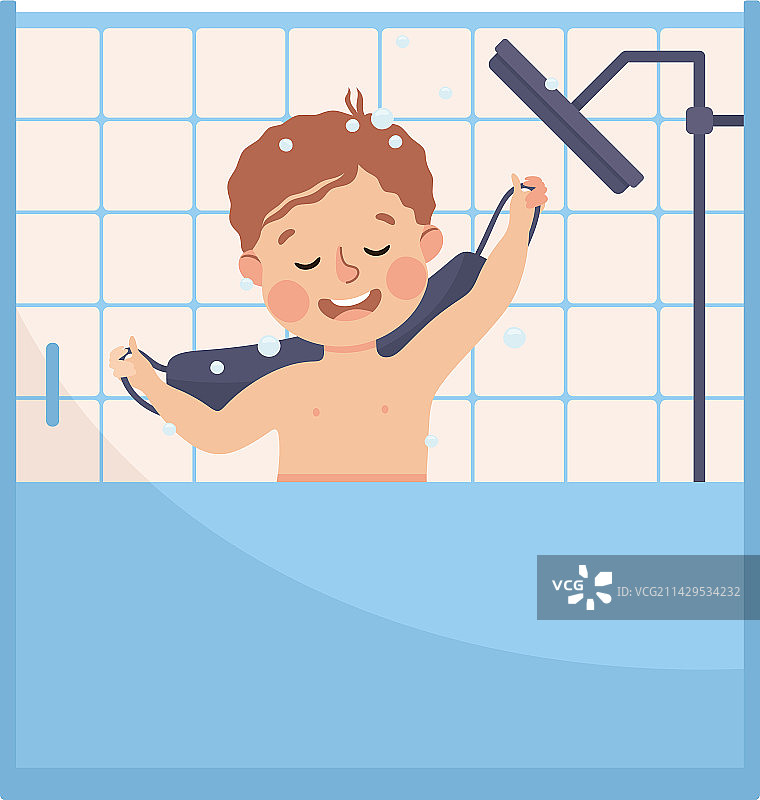 快乐的小男孩淋浴图片素材