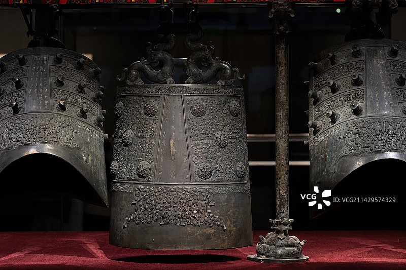 湖北博物馆藏战国早期曾侯乙编钟局部图片素材