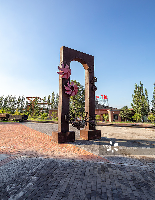 中国山西大同晋华宫国家矿山公园雕塑图片素材