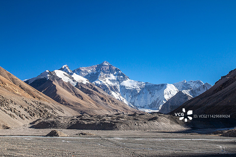 珠穆朗玛峰大本营图片素材