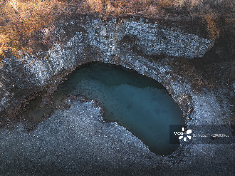信阳息县濮公山矿山航拍视角图片素材