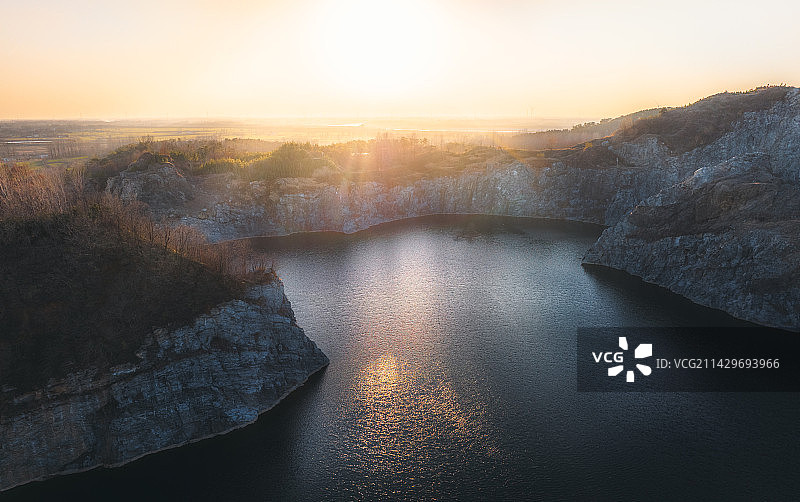 信阳息县濮公山矿山航拍视角图片素材