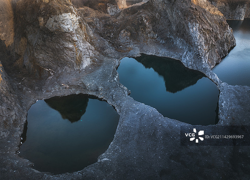 信阳息县濮公山矿山航拍视角图片素材