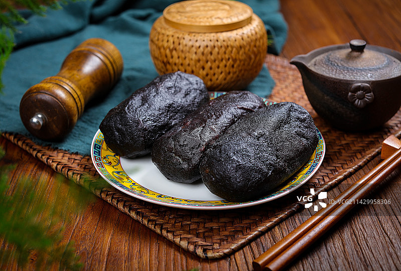 特色美食猪血豆腐丸子图片素材