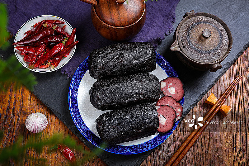 特色美食猪血豆腐丸子图片素材