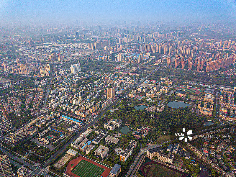航拍清晨日出时的长沙县城市风光图片素材