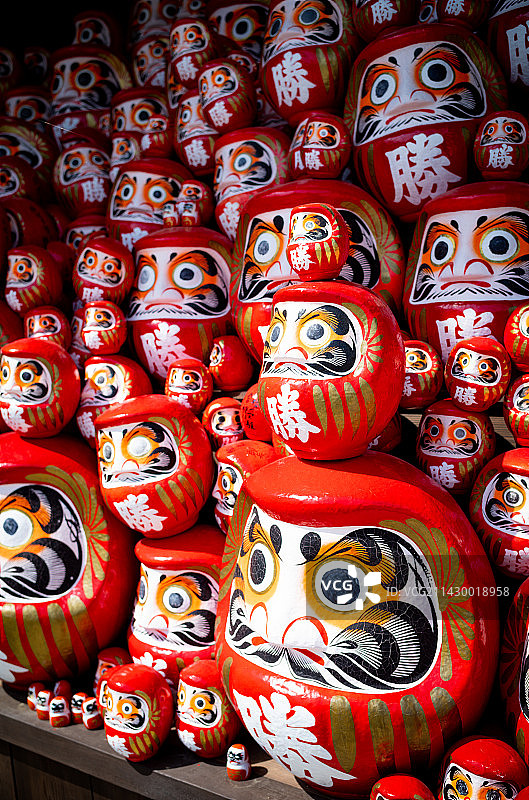 日本大阪胜尾寺的达摩娃娃图片素材