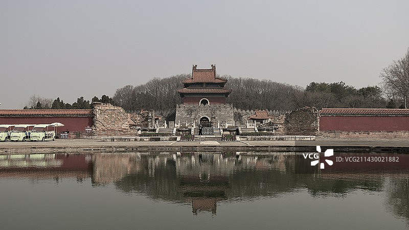 钟祥明显陵-徒步路过图片素材