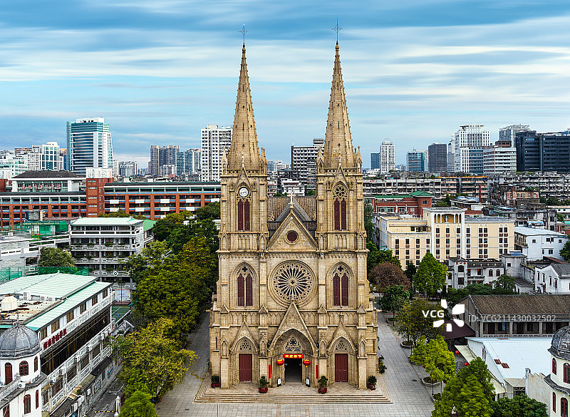 中国广东广州石室圣心大教堂建筑航拍图图片素材