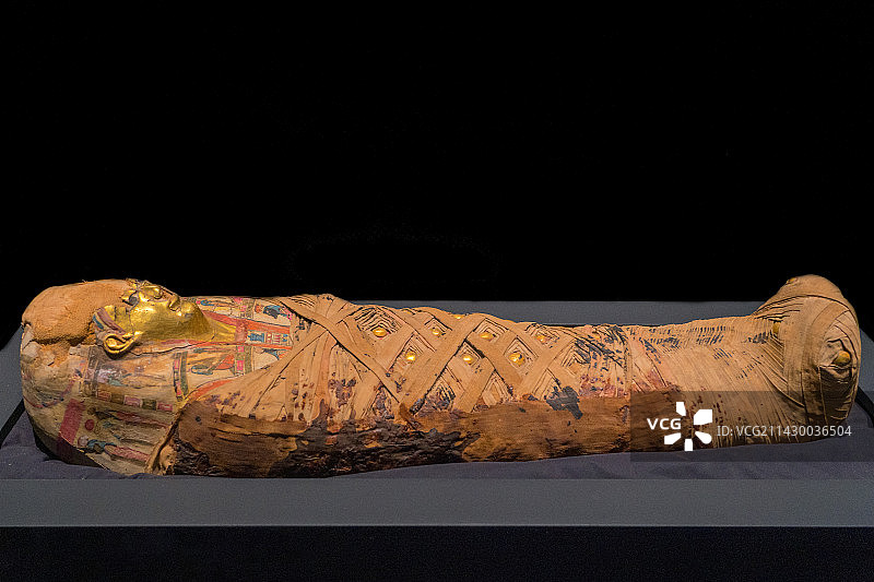 深圳南山博物馆埃及木乃伊特展正面高视角组照图片素材