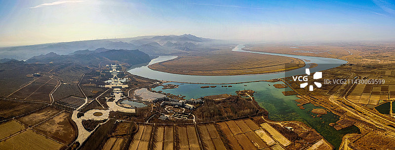 宁夏青铜峡地标航拍初春20230327图片素材