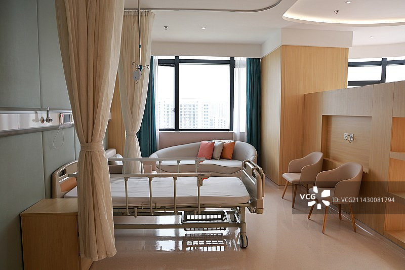 高标准建设的妇产医院内景-护士站VIP病房检查室育儿室黄疸治疗箱图片素材