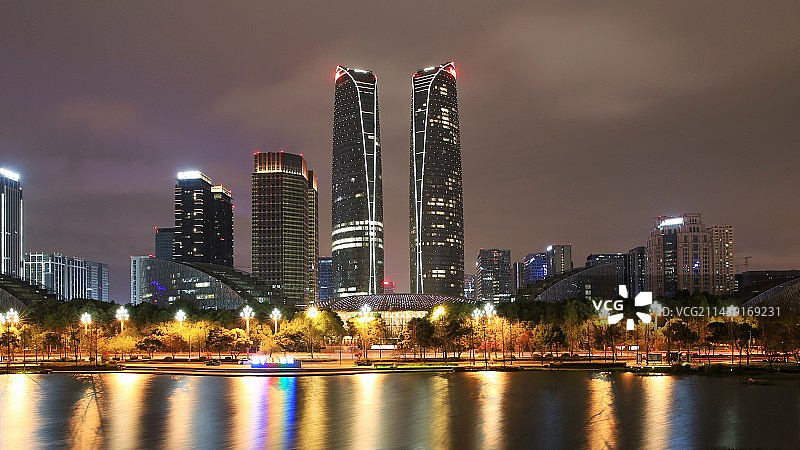 成都金融城双子塔图片素材