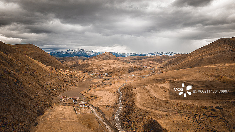 冬季塔公草原图片素材