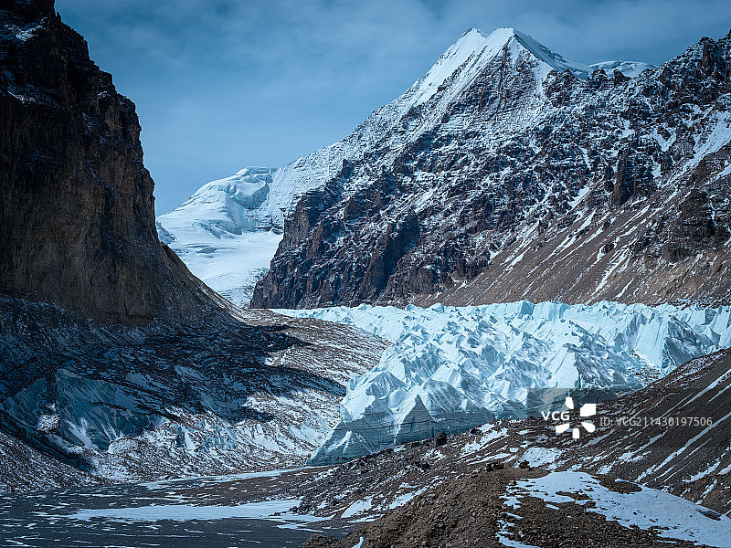 曲登尼玛冰川图片素材